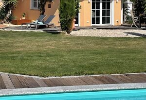 Saras Weinchalet – Ferienhaus mit Poolnutzung