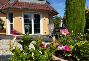 Saras Weinchalet – Ferienhaus mit Poolnutzung