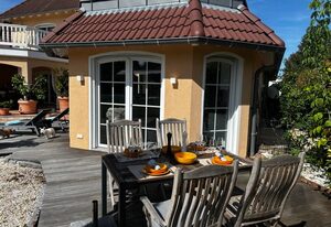 Saras Weinchalet – Ferienhaus mit Poolnutzung