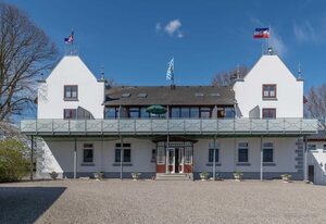 Herrenhaus mit Ferienwohnungen 1-6 – Herrenhaus Ferienhof Wick, FW3