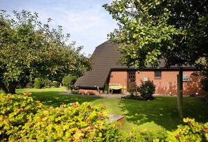 Ferienhaus Britschock mit eingezäuntem Garten und Sauna