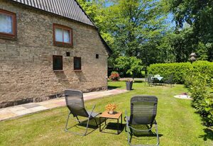 FeWo zwischen den Meeren: schöne FeWo mit Garten – Ferienwohnung zwischen den Meeren