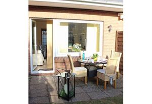 Ferienhaus mit Terrasse in Südlage