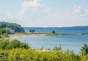 Exklusive Ferienwohnung mit Wasserblick – Ferienwohnung Meierwik