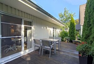 Inger: Modernes Ferienhaus mit Terrasse und Gartennutzung – Ferienhaus Inger