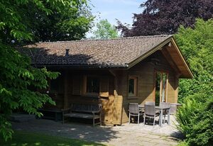 Gemütliches Blockhaus auf historischem Dreiseithof – Ferienhaus Ströh
