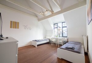 Große Monteurwohnung in Villa - 4 Zimmer (8 Personen), WLAN, TV, Küche - Ahrensburg Nähe Hamburg - AGRP1202