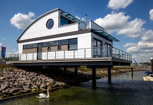 KYST 54°10 Floating Home 1