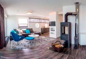 KYST 54°10 Floating Home 1