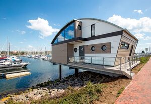 KYST 54°10 Floating Home 1