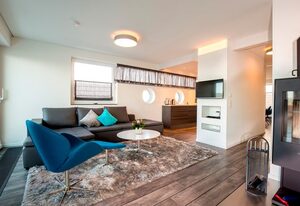 KYST 54°10 Floating Home 2