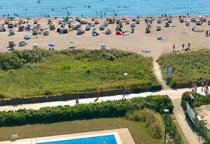 Ostseeblick-Perle,  Prinz Hamlet – Ostseeblick-Perle 1, 10. Stock, Panoramablick, Pool