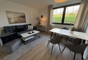 Stranddistel 1 – "Stranddistel" Ferienhaus mit 5 Wohneinheiten...