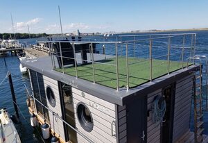 exclusives Hausboot "Tante Trost"