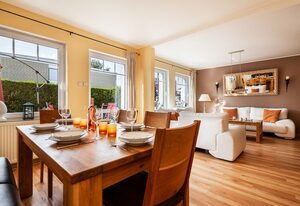 HAUS MAX