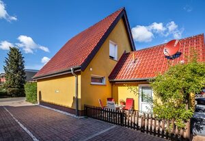 HAUS MAX