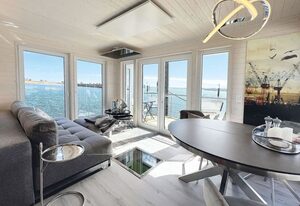 STERN V - Stern Hausboot