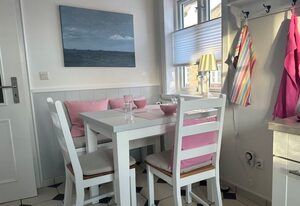 Hahnenhof - Wohnung 6 – Liebevoll eingerichtet: Sauna, Kamin & Terrasse