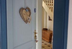 Hahnenhof - Wohnung 6 – Liebevoll eingerichtet: Sauna, Kamin & Terrasse