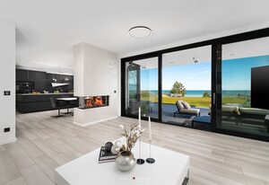 Villa "Black & White"