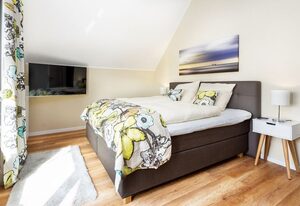 Portobello – Luxus Ferienhaus für 6 Gäste u. Hund mit Sauna &Terrasse  -strandnah & Meerblick
