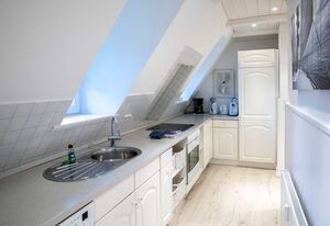 Ferienwohnung Silbermöwe- Herrenhof Wrixum – Ferien im historischen Reetdachgutshof Herrenhof in Wrixum- direkt an der Marsch