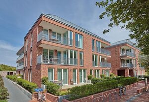 Apartmentvilla Anna See – Familien-Apartment in Strandnähe mit großer Loggia, zwei Bädern & Sauna im Haus!