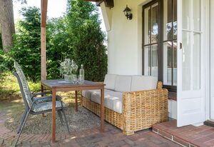 Haus an der Zeder