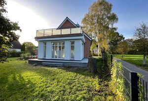 Ferienhaus Tage am Meer, 3 SZ, 3 Bäder, mit Dachterrasse – Ferienhaus mit 3 SZ