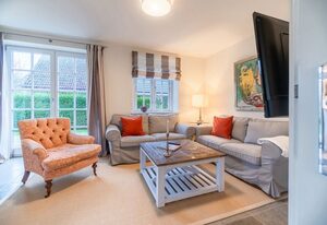 Reet Lodge