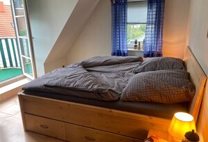 Ferienhaus SÜD WEST mit 2 SZ, Terrasse und Balkon, strandnah – Ferienhaus mit 2 SZ