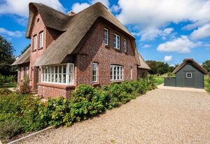 Haus an der Koppel – "Luxuriöse Ferienunterkunft in Borgsum: Erholung und Abenteuer warten!"