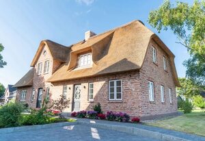 Haus Inselurlaub Hausteil 1 – "Erholsamer Urlaub im Haus Inselurlaub: Entspannung und Abenteuer vereint!"