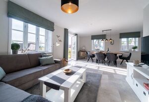 Haus Inselurlaub Hausteil 1 – "Erholsamer Urlaub im Haus Inselurlaub: Entspannung und Abenteuer vereint!"