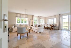 Haus Deichblick 1 – "Entdecken Sie Luxus und Entspannung in der Ferienhaushälfte Haus Deichblick!"