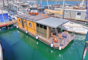 Hausboot Kleine Auszeit