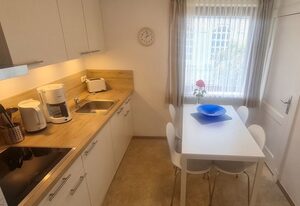 Ferienhaus Monika (Haus 8)  - viel Platz, 2 Schlafzimmer und Terrasse, strandnahe Lage