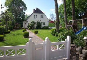 Das Lilienhaus – "Entspannen Sie im gemütlichen Lilienhaus: Ihr Rückzugsort an der Nordsee!"