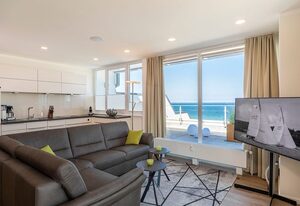Penthouse Am Hang 5