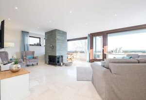 Penthouse Deck 12