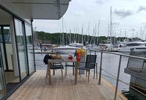 Hausboot Floating 44 in Laboe - Boot 2 – FLOATING 44 in Laboe - die schwimmenden Logenplätze an der Kieler Förde