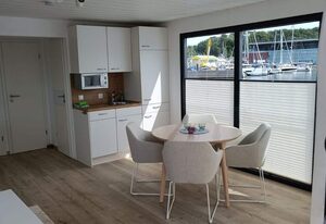 Hausboot Floating 44 in Laboe - Boot 2 – FLOATING 44 in Laboe - die schwimmenden Logenplätze an der Kieler Förde