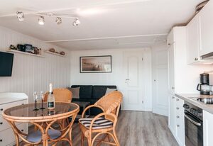 Zur schönen Aussicht, Ferienhaus – Ferienhaus, EG u. DG, 1 Schlafzimmer, Seeblick