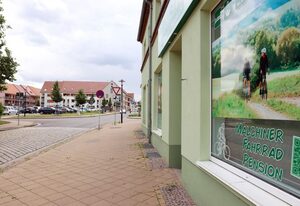 Pension Malchin – 4-Bett Schlafzimmer mit Gemeinschaftsbad und Küche Nr. 1