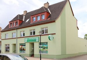 Pension Malchin – 4-Bett Schlafzimmer mit Gemeinschaftsbad und Küche Nr. 1