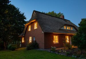 Reetdachhaus direkt am Wasser