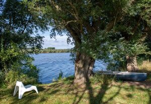 Reetdachhaus direkt am Wasser