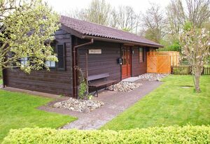 Blockhaus mit W-LAN, Zaun und in Strandnähe – - mit Wintergarten und neuer Küche