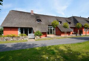 Reethus Dörpsend Haus 1 – "Entspannung und Abenteuer im Reethus Dörpsend: Ihr perfekter Urlaub!"