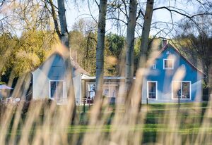 Pommernhaus am See mit Seeblick, Sauna, Kamin, Ruderboot – Haus am See I
